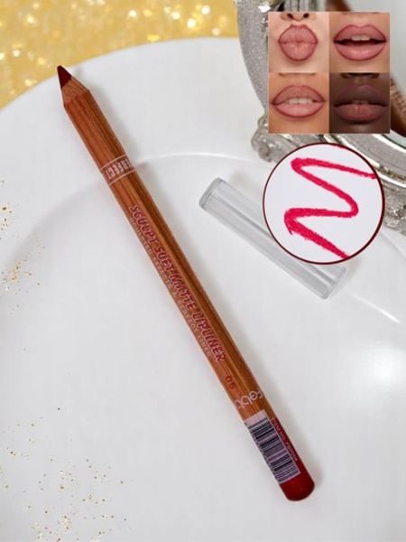 Олівець для губ відтінку кораловий червоний