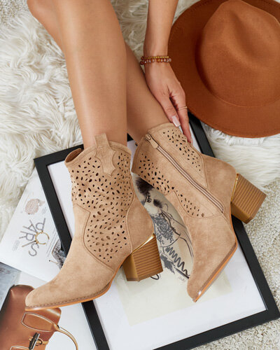 Royalfashion Женские сапоги на низком ходу с ажурной отделкой Mozie