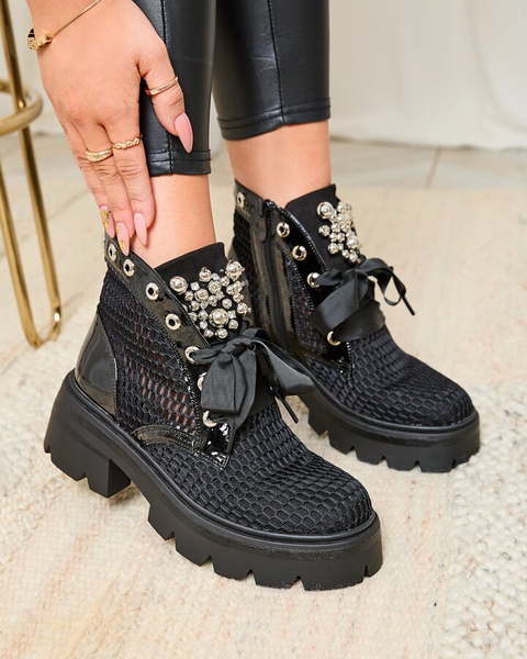Royalfashion Жіночі ажурні черевики чорного кольору Afaserr