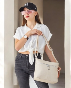 Светло-бежевый || бежевый