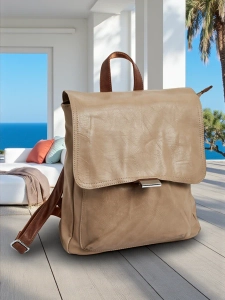 світло-коричневий