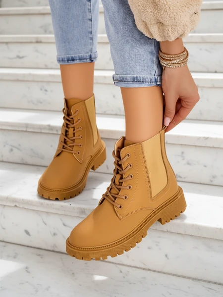 Royalfashion Жіночі траппери Sanner