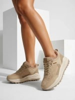 коричневий