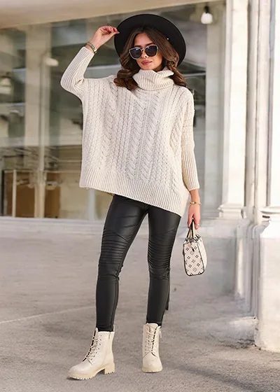 Жіночий светр з водолазкою Royalfashion