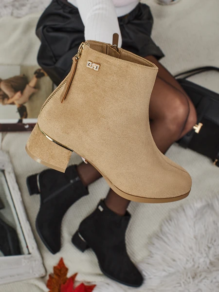 Женские ботильоны из эко-замши на каблуке-столбике Arshinea