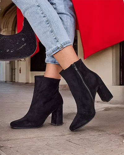 Жіночі чоботи на щиколотку з еко-замші Royalfashion на пості Еморо