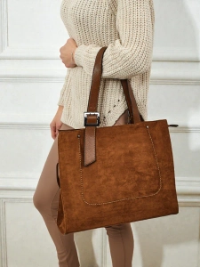 світло-коричневий