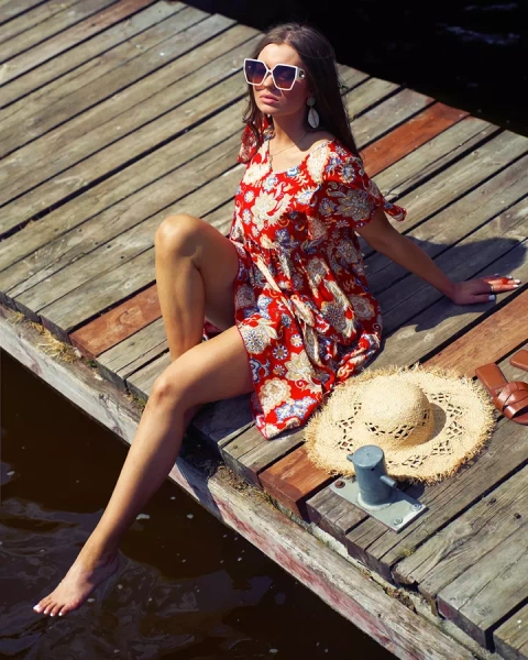 Жіноча сукня Royalfashion Червона з квітковим візерунком