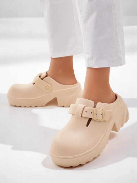 Royalfashion Женские резиновые сандалии на каблуке Voxones