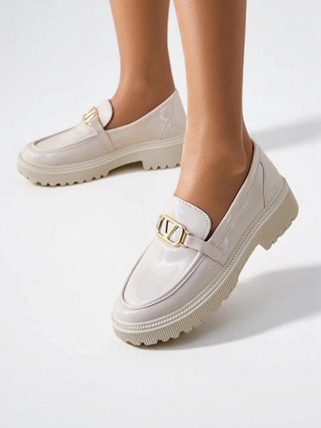 Royalfashion Жіночі лофери Erret