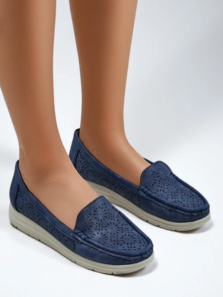 Royalfashion Женские перфорированные мокасины Besset