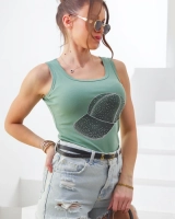 темно-зелений