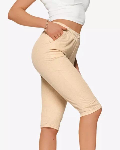 Женские тканевые шорты длиной 3/4 бежевого цвета PLUS SIZE- Одежда