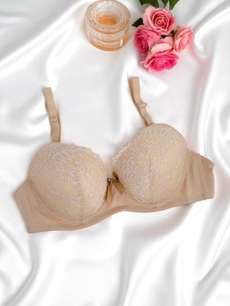 Royalfashion Женский бюстгальтер с поролоновыми чашками и кружевом Elegance Lace