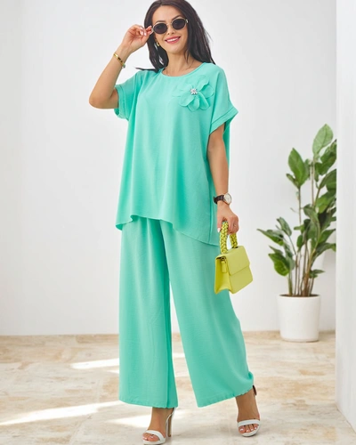 Комплект Royalfashion для женщин с короткими рукавами, декорированный цветочным мотивом и широкими штанами