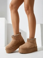 світло-коричневий