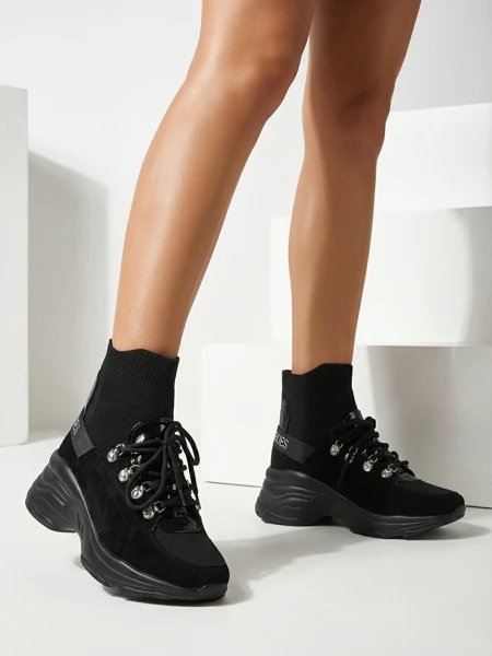 Royalfashion Жіночі чорні утеплені кросівки Aleppo