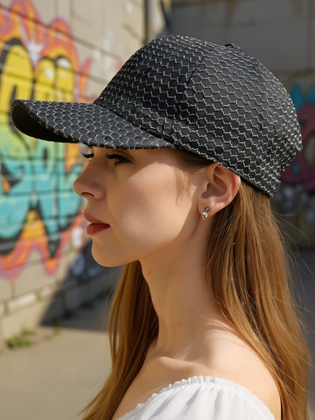 Royalfashion Shine Stitch Cap