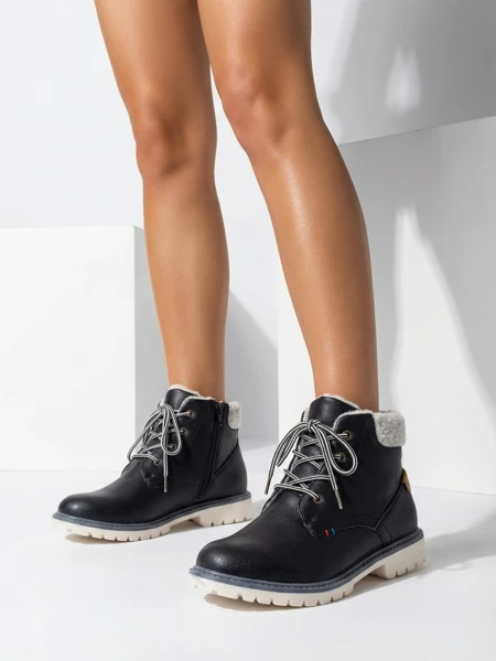 Чорні дитячі черевики Tiptop