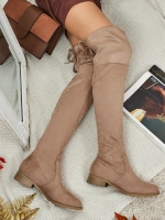 світло-коричневий