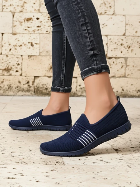 Royalfashion Жіночі спортивні сліпони Ollabes