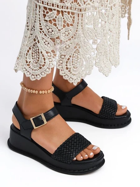 Royalfashion Жіночі босоніжки на танкетці з плетеним ремінцем Fiolle