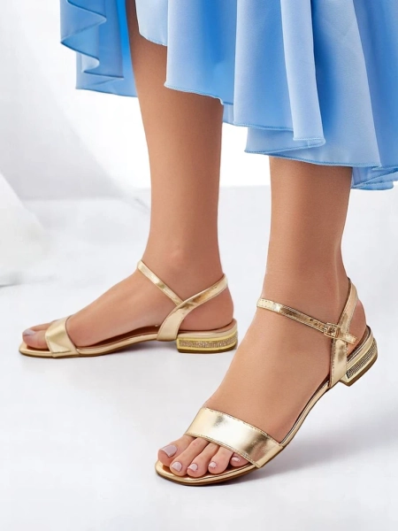 Royalfashion Жіночі сандалі з пласкою підошвою Aronies