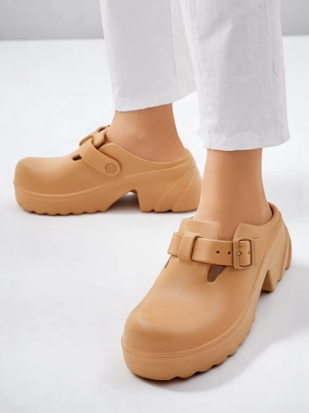 Royalfashion Жіночі rubber heeled сандалі Voxones