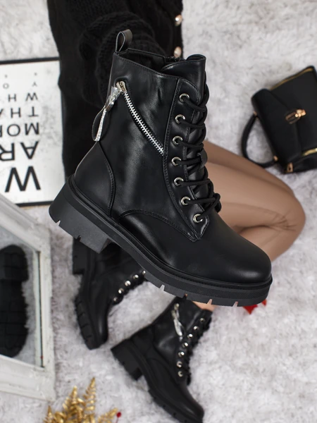 Жіночі ботильйони-воркери з оздобленням Kassira