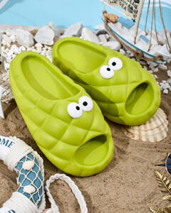 темно-зелений