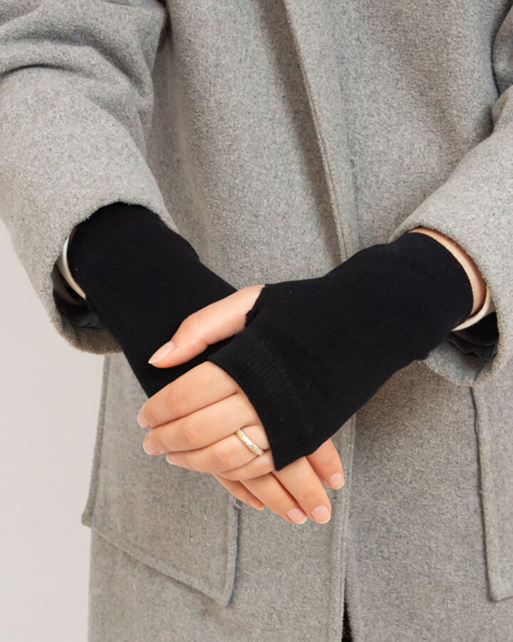 Royalfashion Черные женские тканевые перчатки с вырезами
